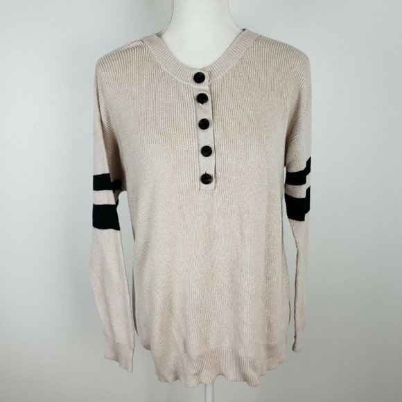 American Eagle Outfitters Sweaters - American Eagle Schoolboy Style Sweater